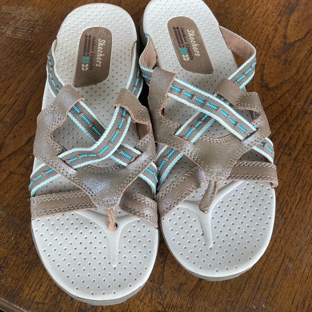 Skechers women’s sandal size 8.5